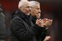 Sven-Goran Eriksson, com cancro terminal, cumpre sonho de orientar o Liverpool 