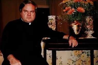 Padre Frederico deixa de ser padre 31 anos depois de matar escuteiro