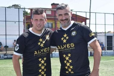 Militar da GNR Hélder Amaral (à direita) junto de Bruno Brini, da associação Forças de Segurança Unidas