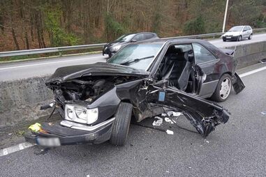 Colisão entre três carros, em Celeirós, Braga