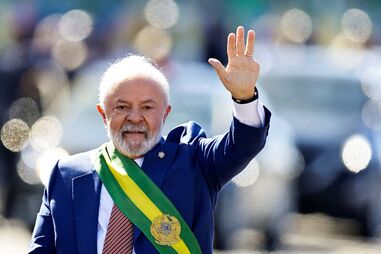 Lula da Silva está em Moçambique, onde se encontrou com o homólogo do país