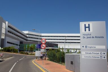 Leva tiro na rua em Sintra e desloca-se sozinho ao hospital