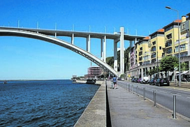 Ponte da Arrábida, no Porto