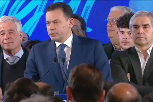 AD vence eleições e derrota PS. Furacão Chega vira País à direita