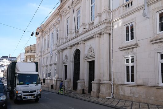 main-image
