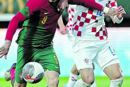 Fábio Silva em ação 