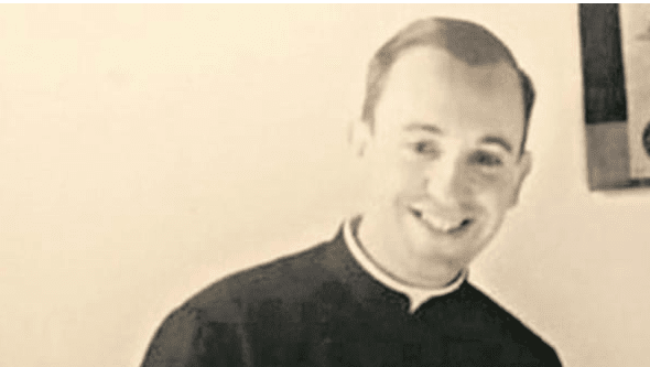 Professora comunista atirada de avião para o mar, revela Papa Francisco