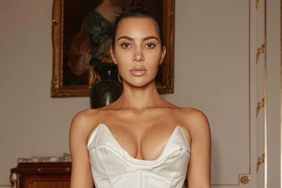 Kim Kardashian tem 43 anos