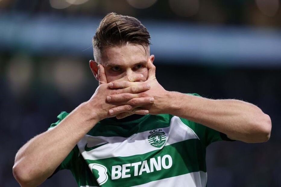 Viktor Gyökeres repete o festejo