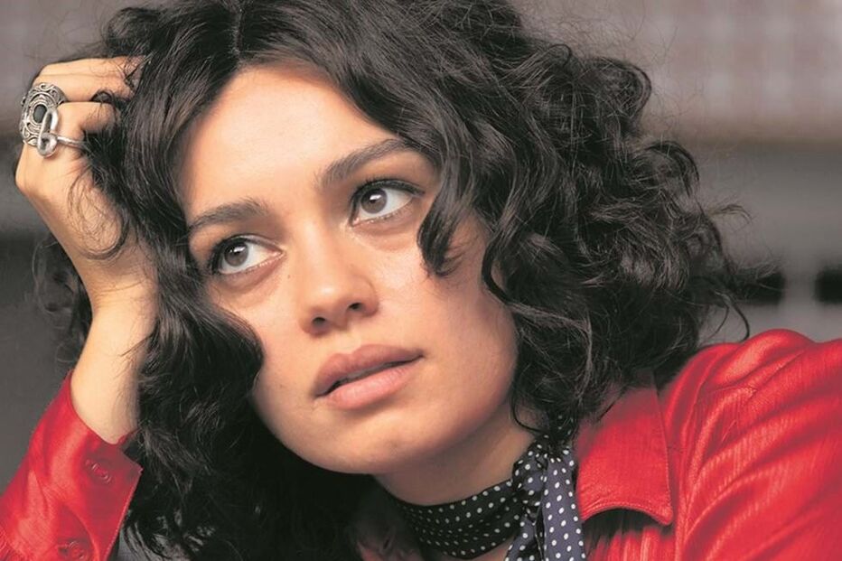 A atriz Sophie Charlotte, de 34 anos, dá vida à cantora no filme