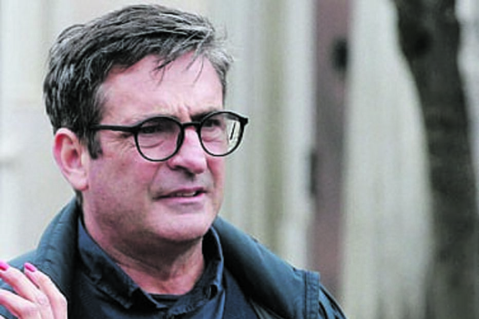 O fadista Camané à chegada aos Prazeres