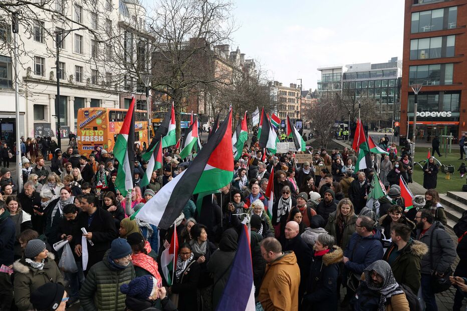 Marcha de apoio aos palestinianos em Manchester