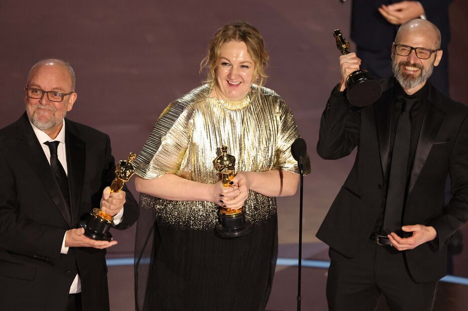 Nadia Stacey, Mark Coulier e Josh Weston ganham o Óscar de Melhor Maquiagem e Penteado por 