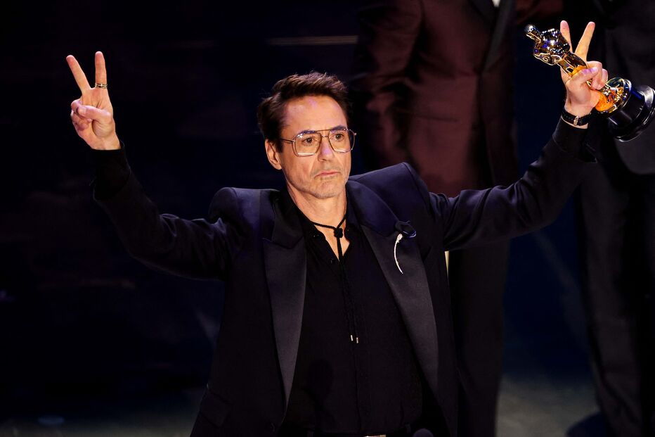 Robert Downey Jr. ganha o Óscar de Melhor Ator Secundário