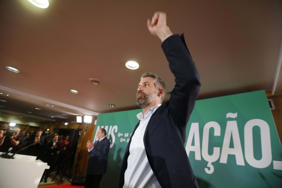 Pedro Nuno Santos após discurso na sede eleitoral do Partido Socialista