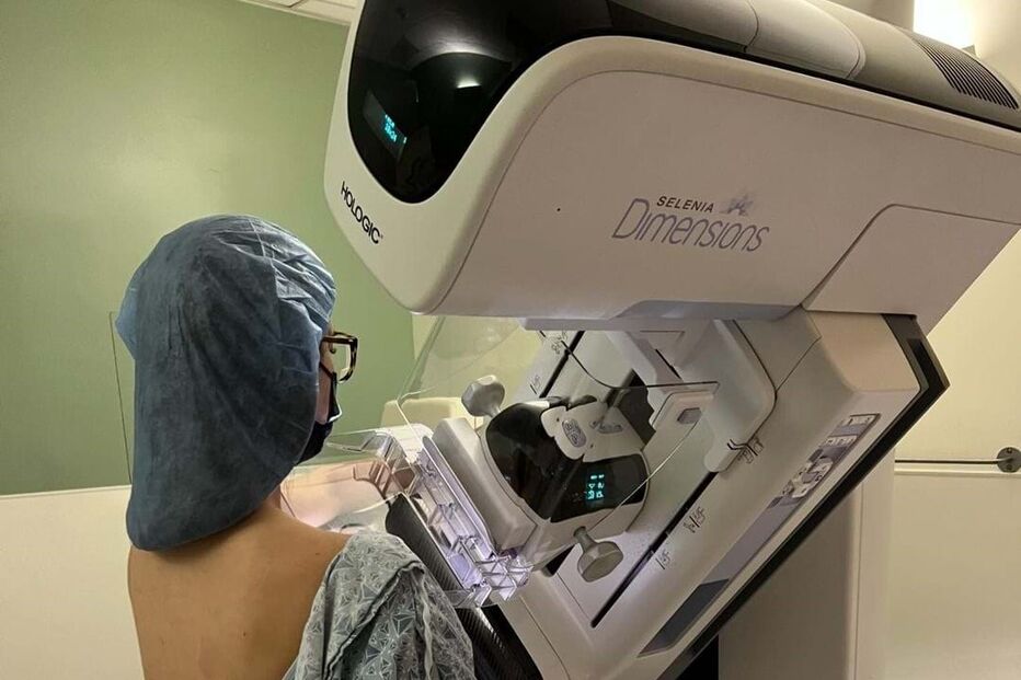 Olivia Munn diagnosticada com cancro da mama