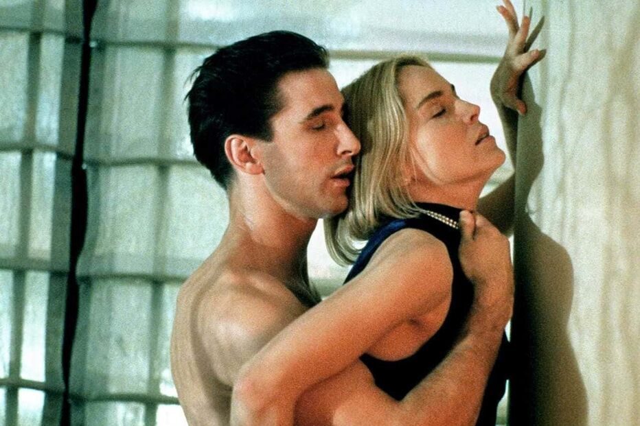 William Baldwin e Sharon Stone no filme 'Sliver - Invasão de Privacidade'