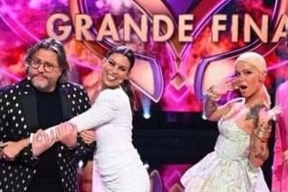 João Manzarra, César Mourão, Carolina Carvalho, Aurea e Jorge Corrula