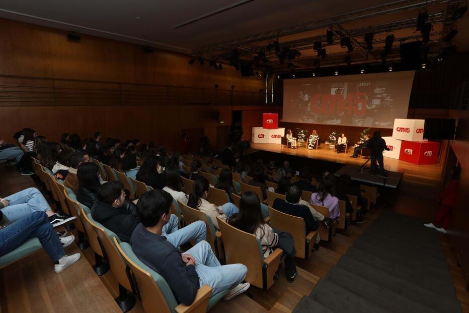 45º aniversário do Correio da Manhã, no Auditório da Biblioteca Municipal Almeida Garret no Porto
