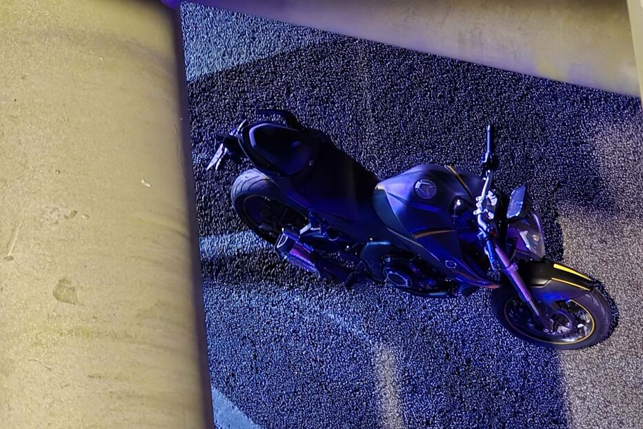 Motociclista morre atropelado por autocarro no Porto