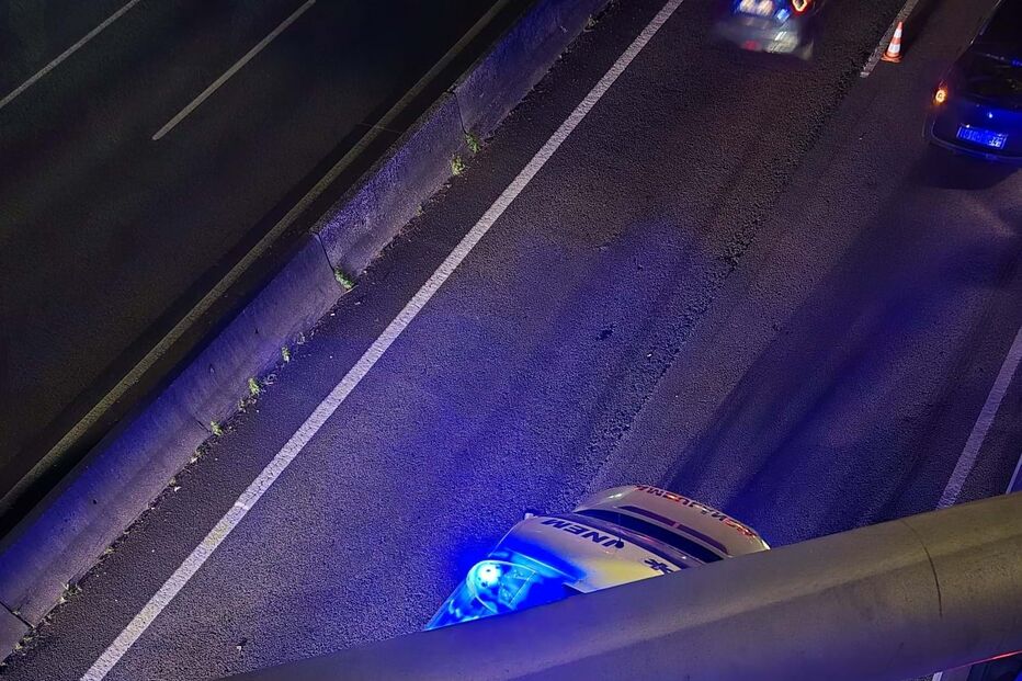 Motociclista morre atropelado por autocarro no Porto