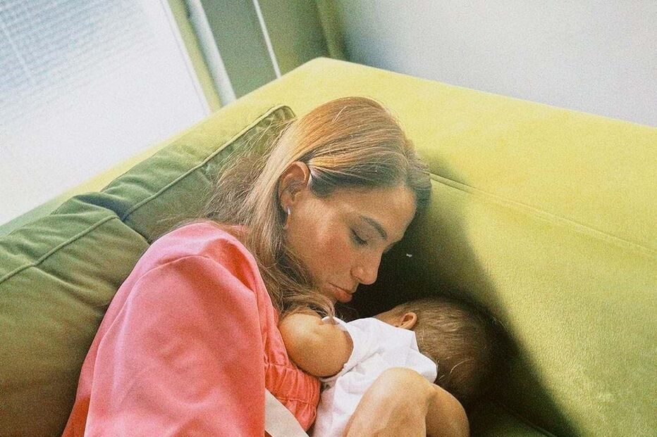 Carolina Carvalho com o filho Lucas