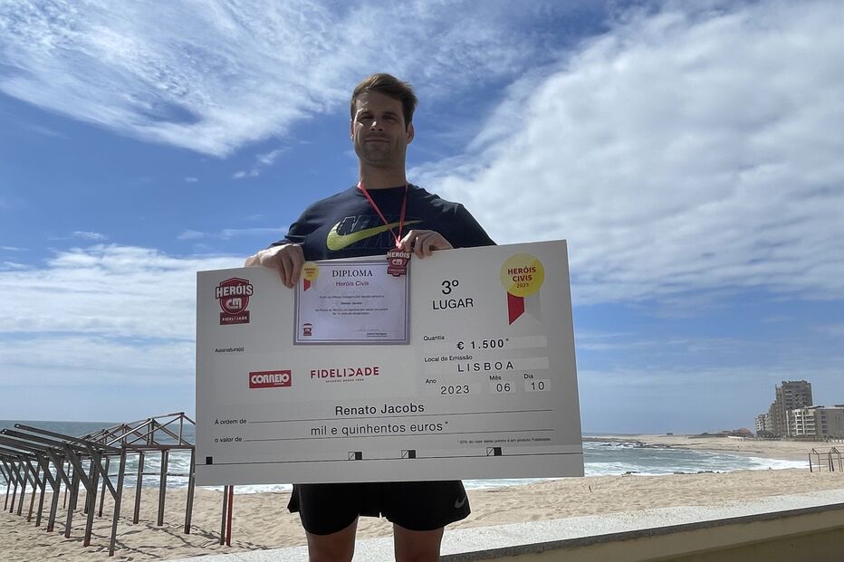 Imagem Nadador Salvador Renato Jacobs 47805180.jpg (20780109) (Milenium)