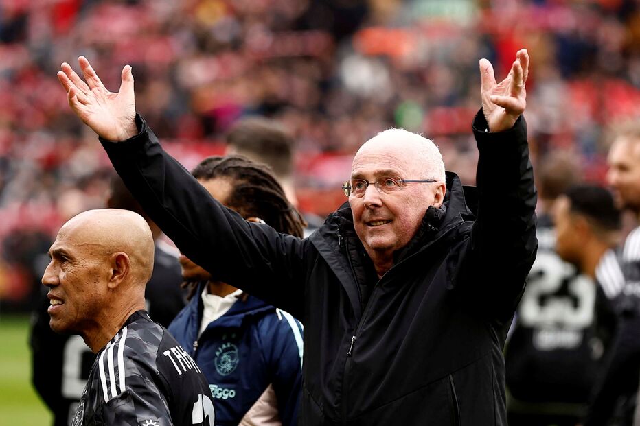 Sven-Goran Eriksson, com cancro terminal, cumpre sonho de orientar o Liverpool 