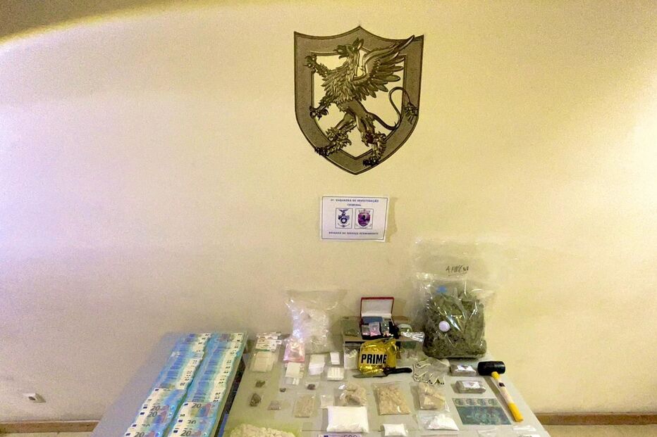 Suspeito tinha 22 400 euros em dinheiro