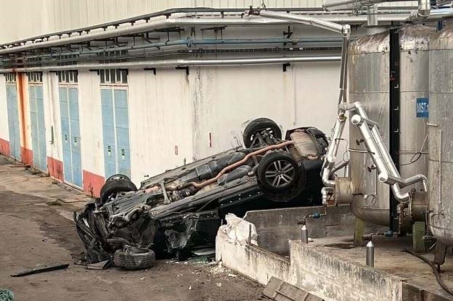 Condutor de tuning sofre acidente ao fugir da Polícia 