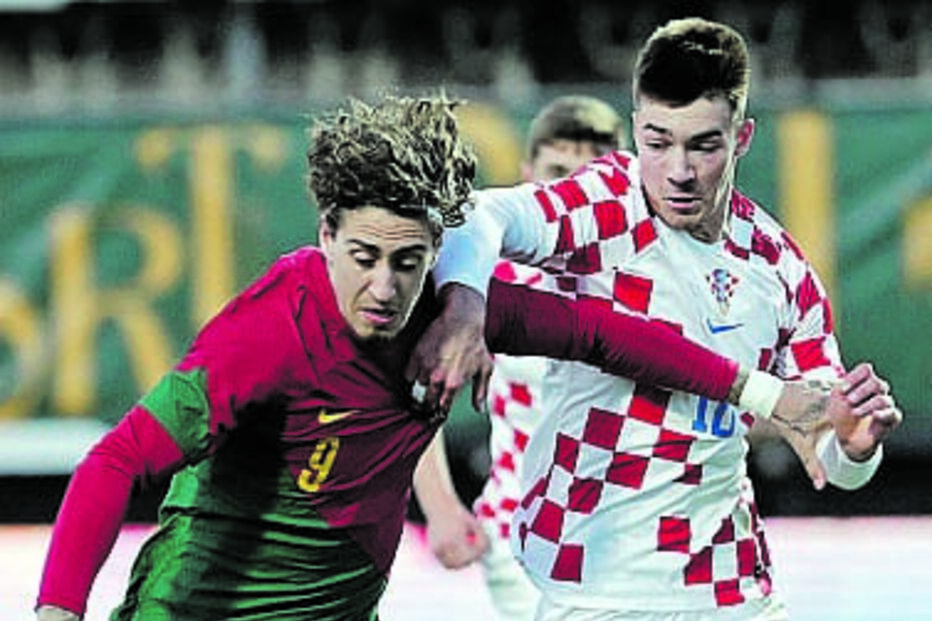 Fábio Silva em ação 