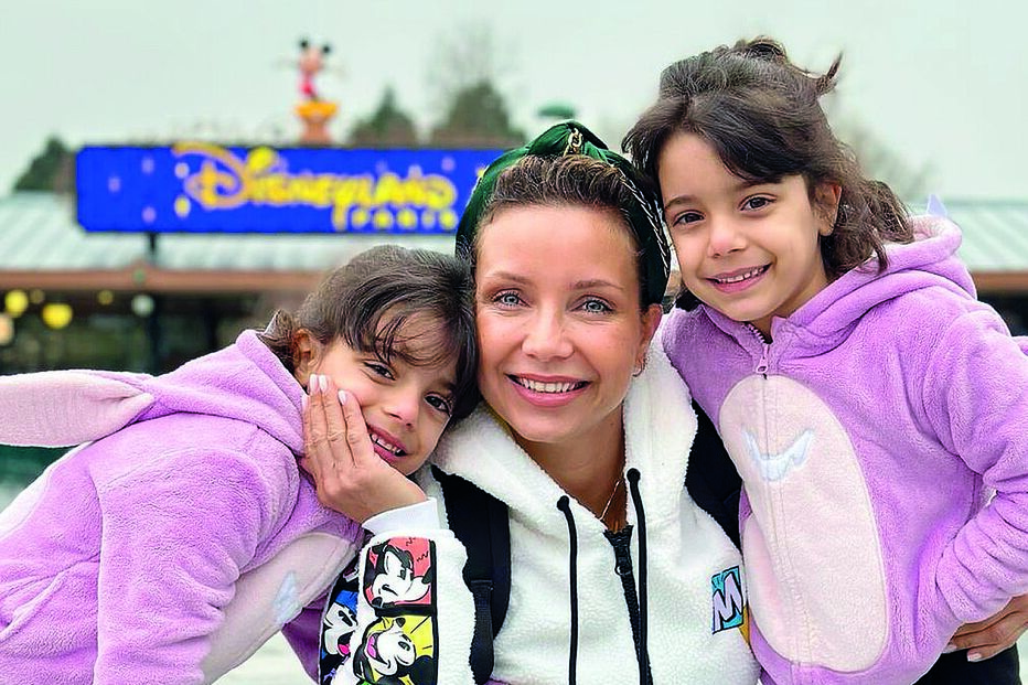 Luciana Abreu esteve recentemente na Disney, em Paris, com as gémeas Amoor e Valentine, e a ‘Vidas’ mostrou em exclusivo esses dias em França 