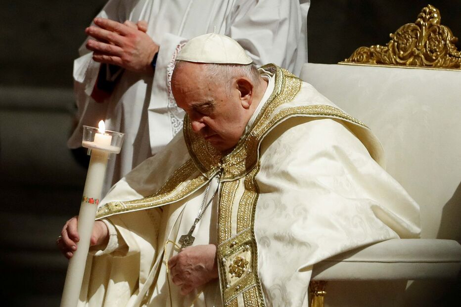 Papa Francisco na Vigília Pascal na Basílica de São Pedro