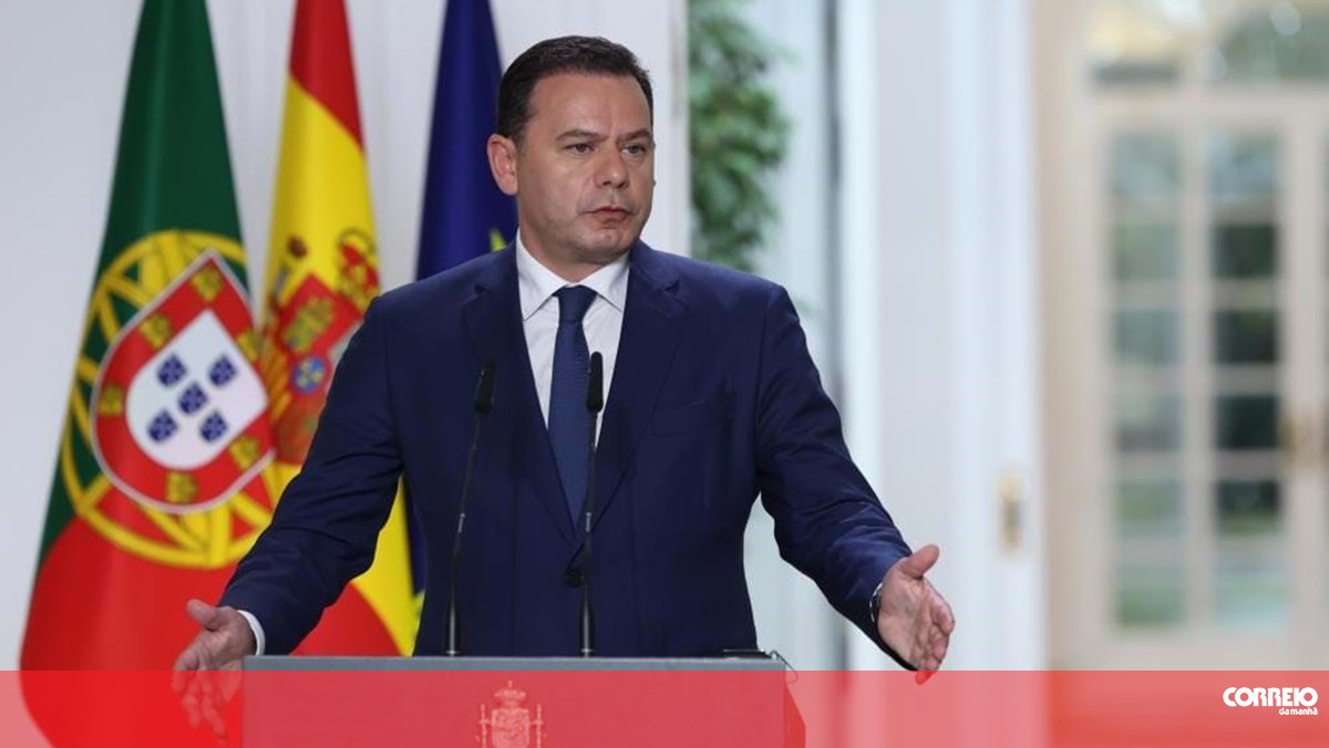 "Sebastião Bugalho vai representar Portugal ao mais alto nível": Montenegro apresenta candidatos da AD para as europeias