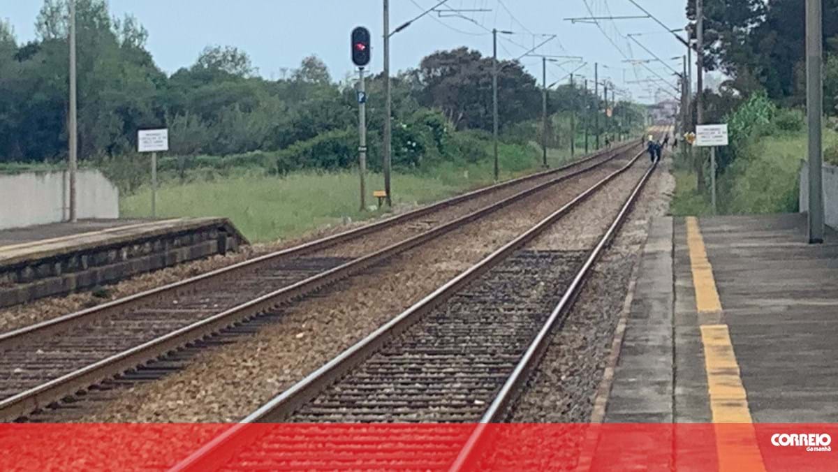 Retomada circulação na Linha do Norte após atropelamento mortal em Espinho