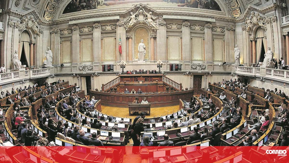Parlamento unânime no pesar pela morte de quatro pessoas após naufrágio em Troia – Política