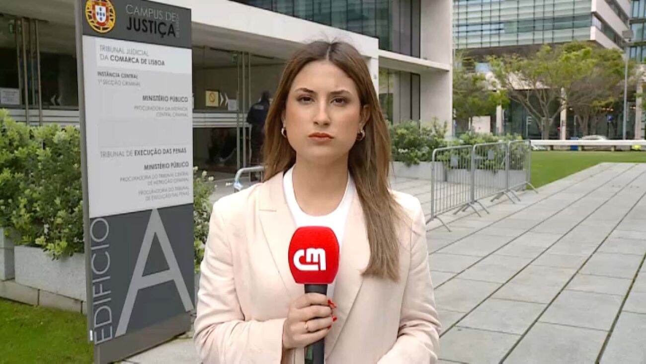 Julgamento de 'Xuxa' já recomeçou. Inspetor da PJ é a primeira testemunha a ser ouvida