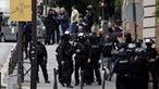 Homem ameaça explodir-se no consulado do Irão em Paris