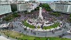 Desfile na Avenida da Liberdade em Lisboa reúne milhares de pessoas. Veja as imagens