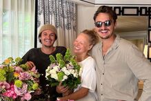 Pamela com os filhos, Dylan Jagger Lee e Brandon Thomas Lee