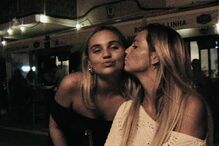 Bárbara Norton de Matos com a filha Luz