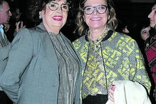 A mãe de Bárbara com Júlia Pinheiro 