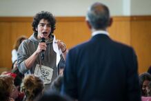 Marcelo criticado por alunos pede que sejam aplaudidos e diz 