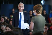 Marcelo criticado por alunos pede que sejam aplaudidos e diz 