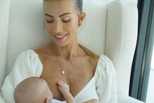 Laura Figueiredo e o filho