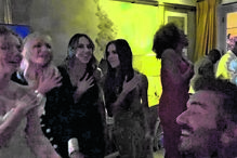 Spice Girls cantaram juntas
