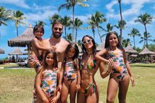 Carolina Patrocínio com o marido, Gonçalo Uva, e os filhos