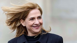 Infanta Cristina assume novo estilo - e está a surpreender Espanha
