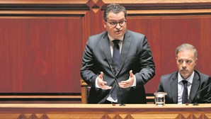 Ministro das Finanças revela que défice atingiu em março cerca de 600 milhões de euros