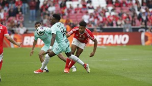 Benfica 2-1 Sp. Braga | David Neres marca de cabeça e deixa águias em vantagem 